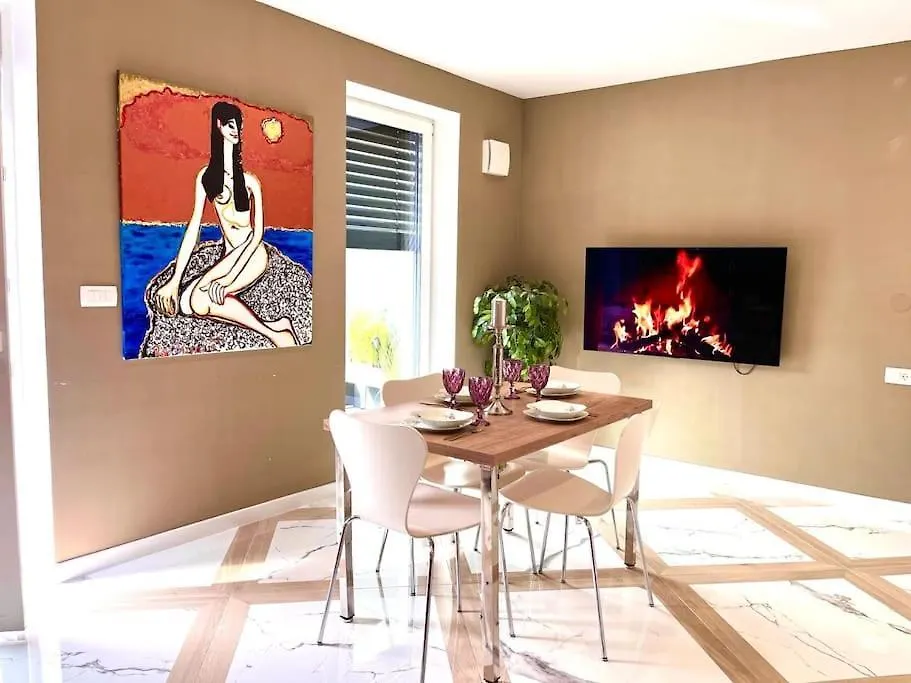 Apartment Studio With Patio - Steps Away From Center Ljubljana
